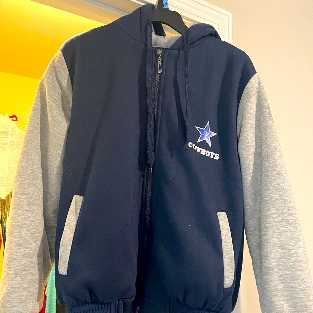 LIKE NEW!! Dallas Cowboys ⭐️ Jacket 🧥 SIZE:Large